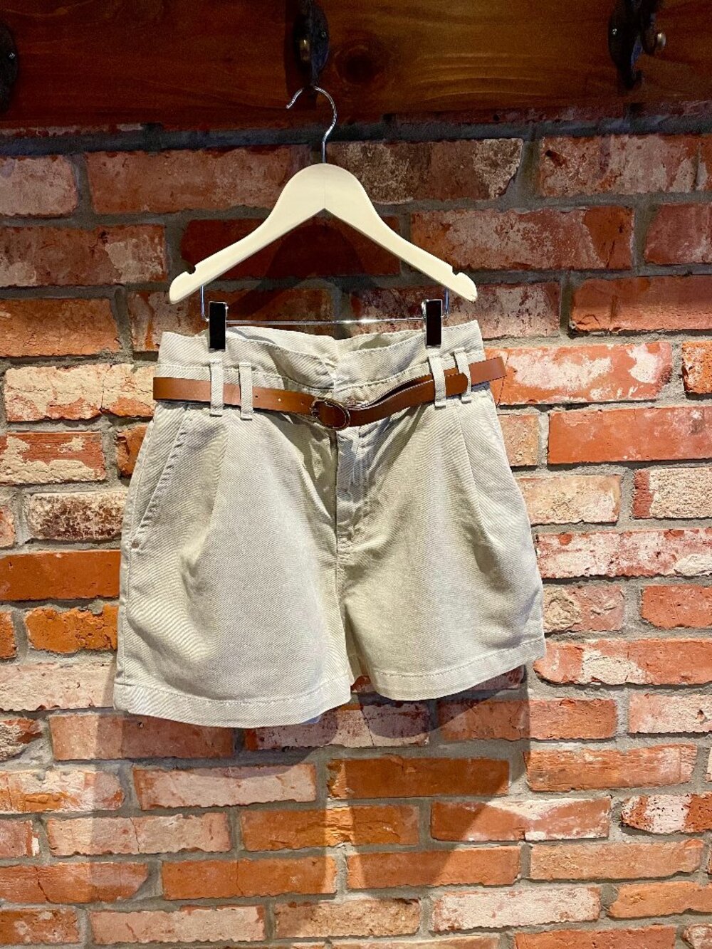 Zara High Waist Olive Green Shorts with Brown Belt, size 8